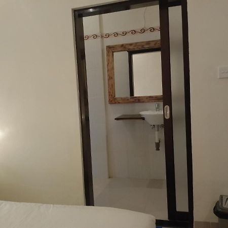 Yanti Guest House Canggu Екстериор снимка